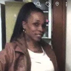 Meet your Posher, Rhonda